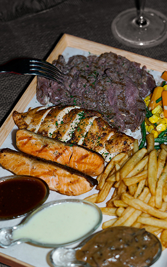 Double Bee - Banner 3